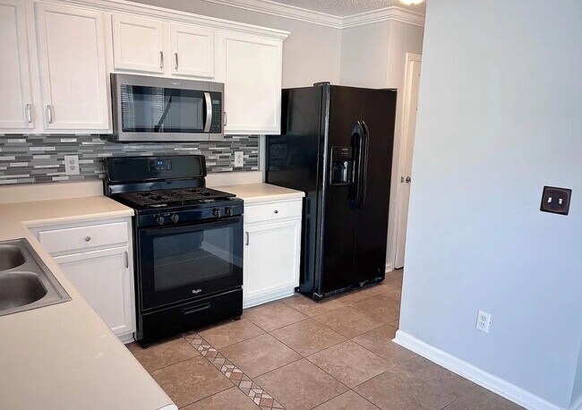 Building Photo - 8662 Meadowmont View Dr