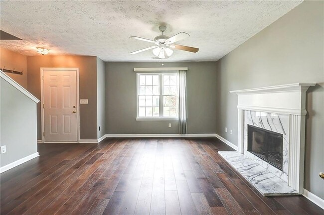 Building Photo - 1061 Chase Creek Ct