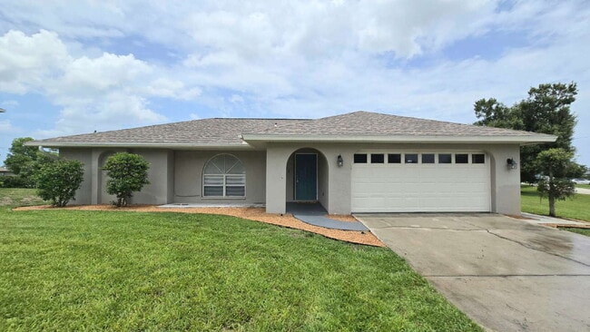 Primary Photo - 8013 Sandpiper Rd