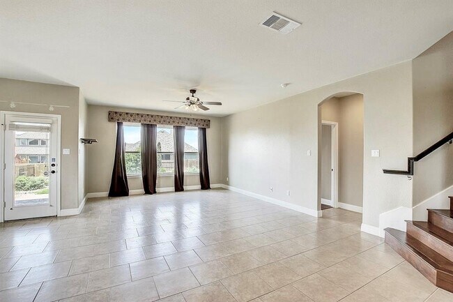 Building Photo - 3433 De Torres Cir