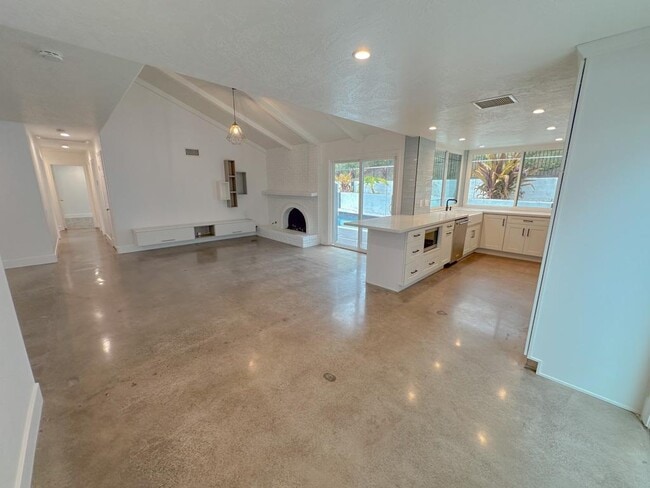 Building Photo - 25761 Serenata Dr