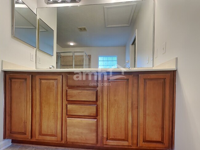 Building Photo - 1804 Enterprise Ave