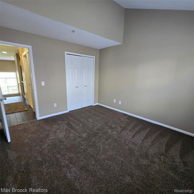 Building Photo - 1643 Campau Farms Cir