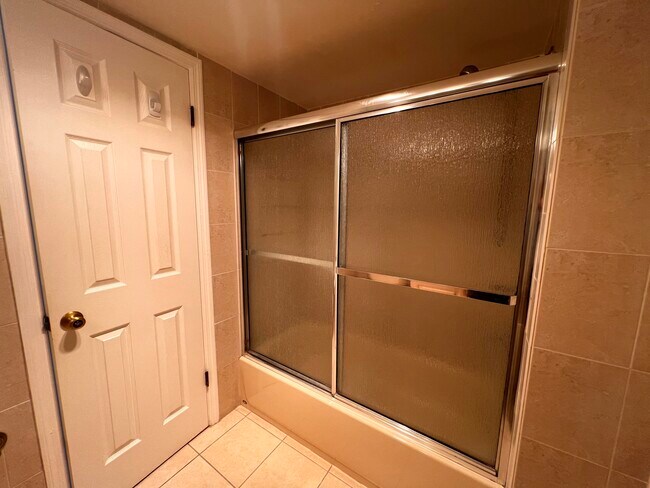 Building Photo - 55 SW 2nd Ave