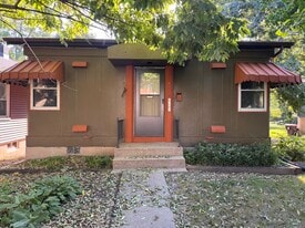Building Photo - 4204 N Columbus Ave