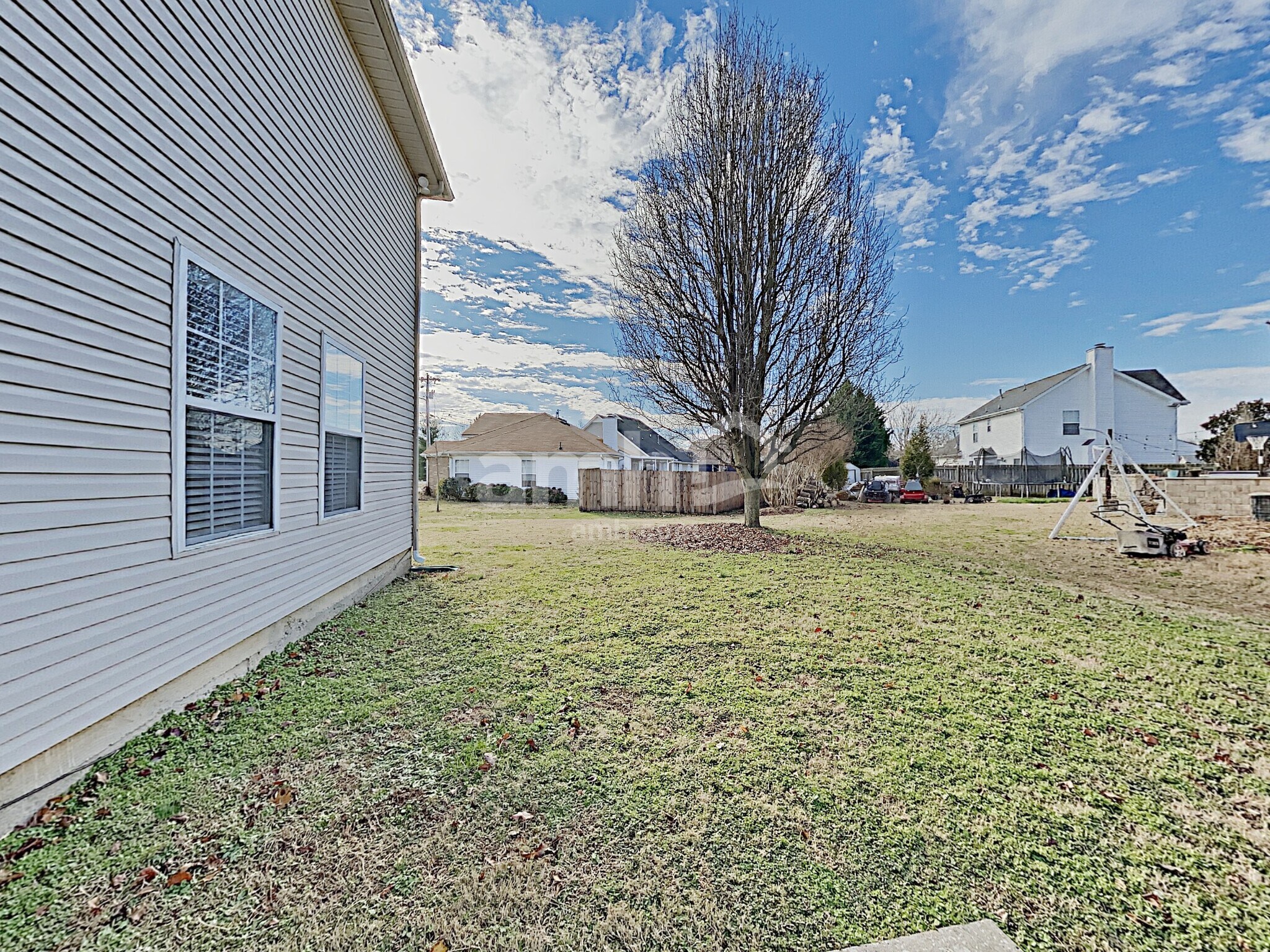 Building Photo - 2148 Spring Hill Cir