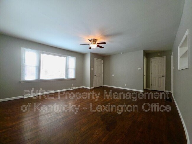 Building Photo - 418 Granard Ave