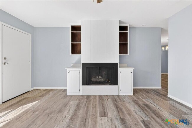 Building Photo - 1305 Arkansas Ave