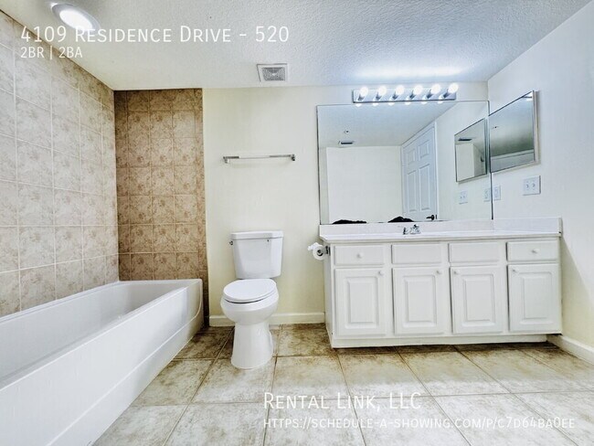 Building Photo - 4109 Residence Drive