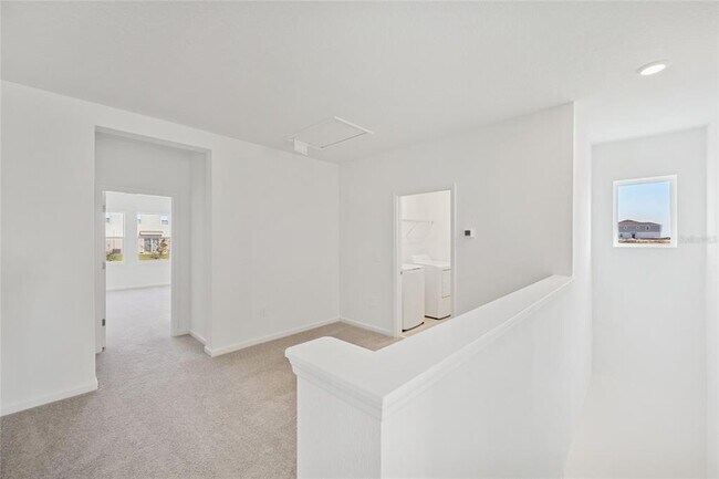 Building Photo - 2831 Maloof Dr