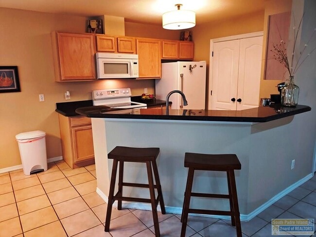 Building Photo - 1 Pinehurst Dr