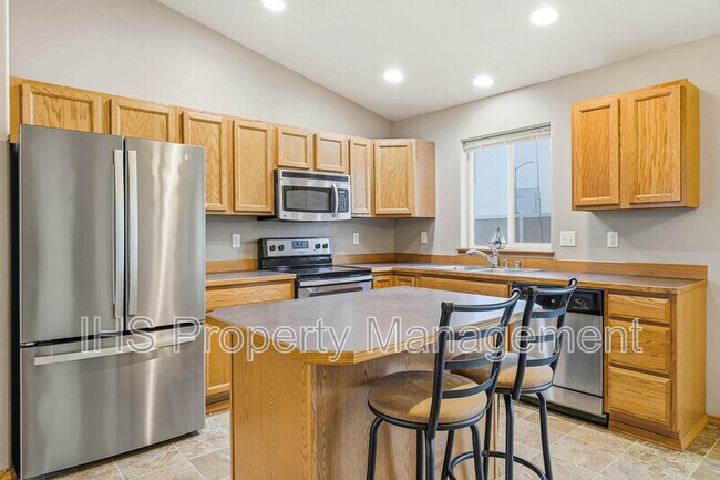 Building Photo - 8915 Durham Ct