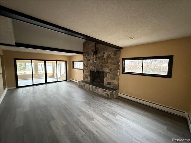 Building Photo - 45669 Harmony Ln