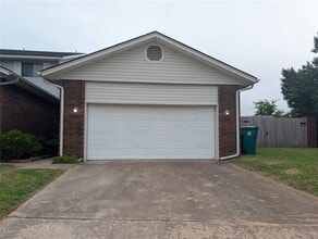 Building Photo - 12925 Carrie Ct