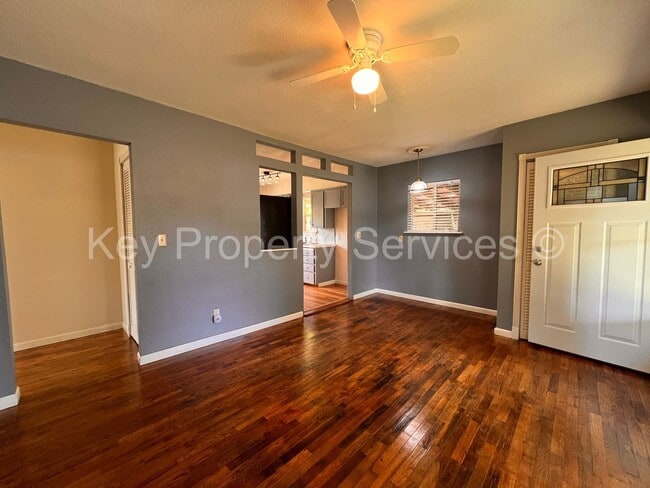 Building Photo - Cozy Two Bedroom House with Large Yard