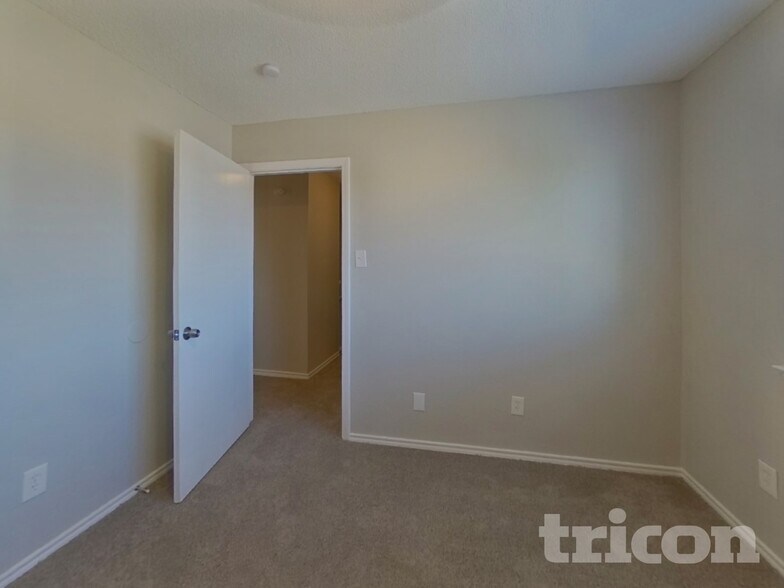 Building Photo - 815 Wyndham Pl