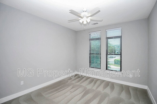 Building Photo - 2401 Euclid Ave