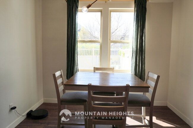 Building Photo - 10983 Sunup Way