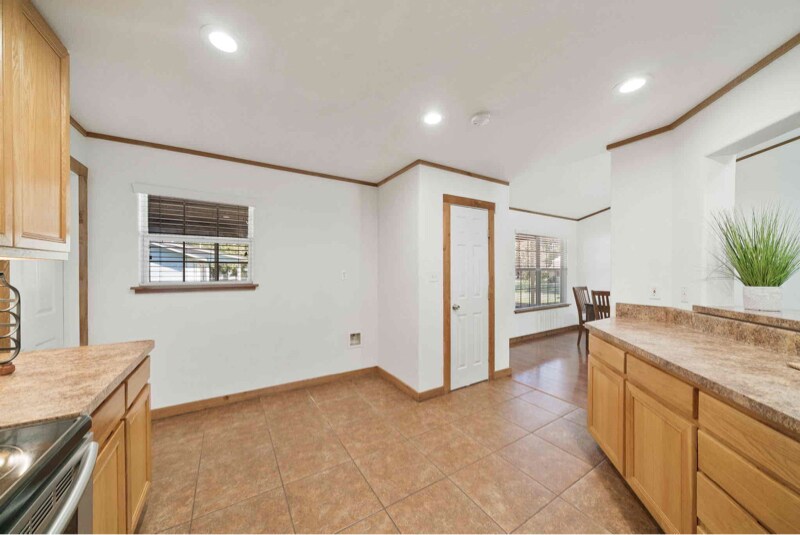 Building Photo - 1015 Algiers St