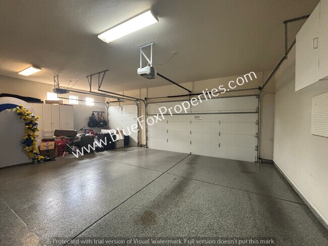 Building Photo - 6340 N Pinnacle Ridge Dr