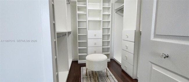 Building Photo - 170 SE 14th St