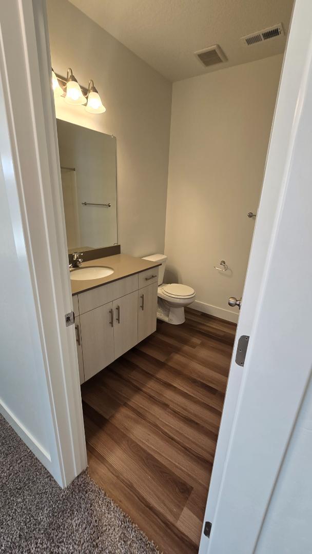 Building Photo - 6512 Skyline Lp Ln