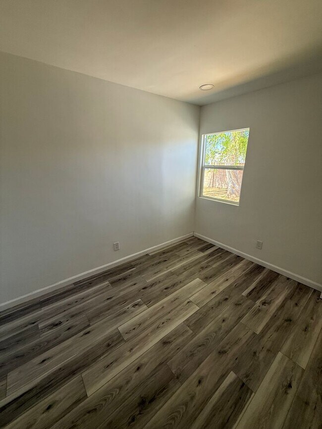 Building Photo - 10214 O'Melveny Ave