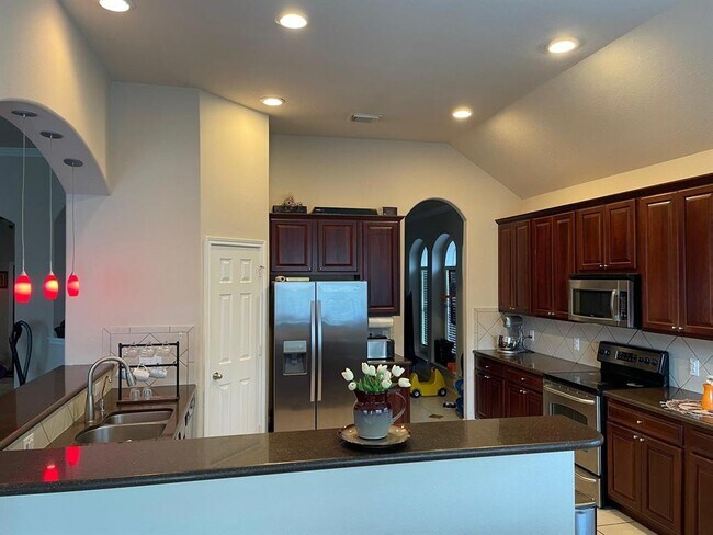 Building Photo - 5023 Logans Landing Ln