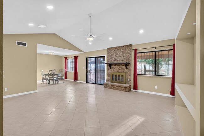 Building Photo - 11301 Gene Sarazen Dr