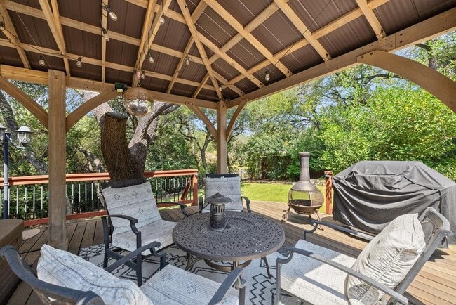 Building Photo - 2106 Rue De St Germaine