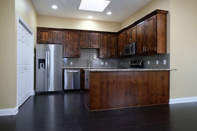 Building Photo - 3003 Allister St