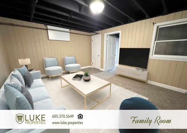 Building Photo - 904 S 2nd Ave