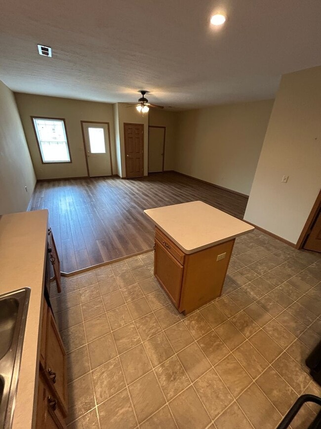 Building Photo - Modern & Spacious 2-Bedroom Ranch Condo – Available Soon in Troy, OH!