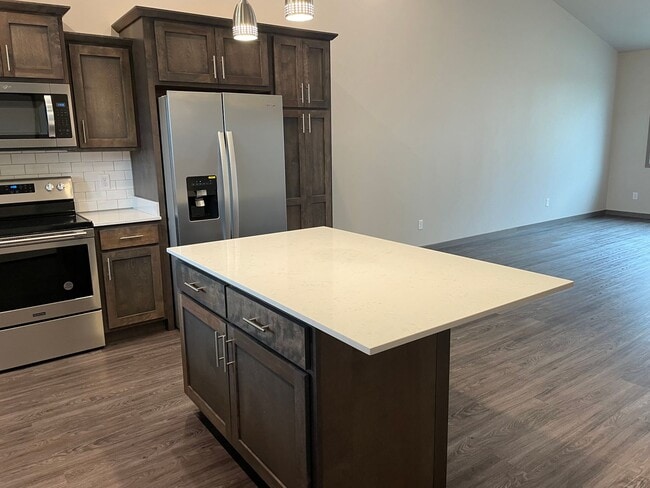 Building Photo - 6322/6324 Absaloka Ln