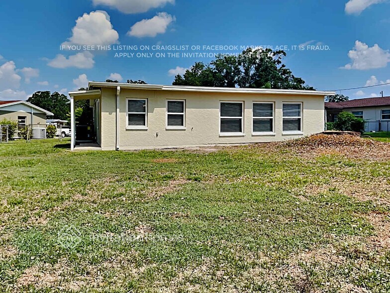 Building Photo - 725 Clayton St
