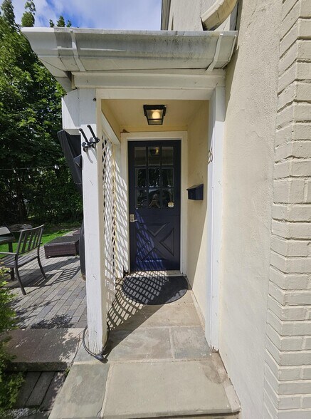 Building Photo - 26 Blackwell Ave