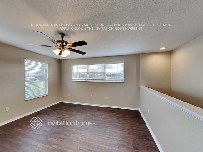 Building Photo - 2825 Oak Hammock Loop