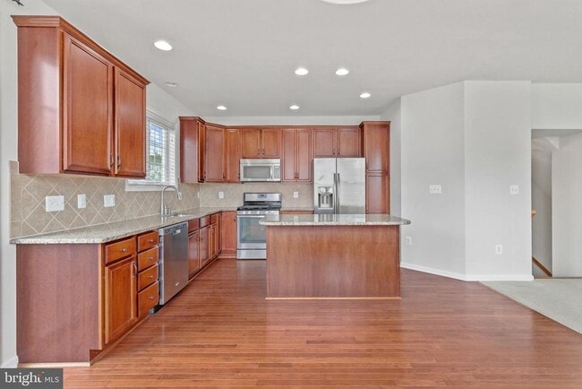 Building Photo - 43247 Loudoun Reserve Dr