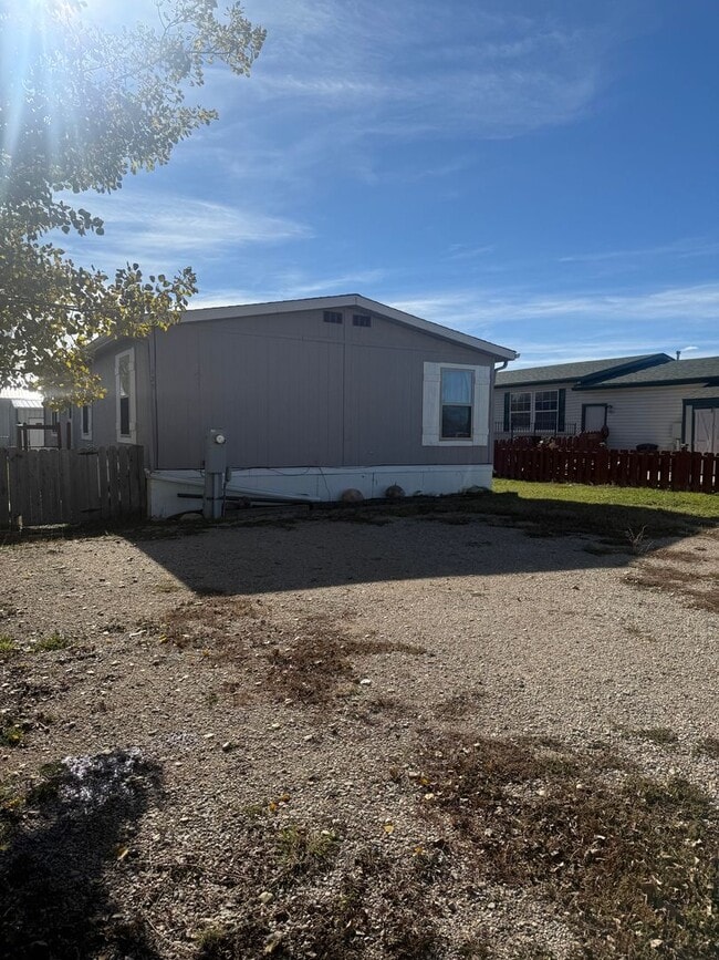 Primary Photo - Spacious 3-Bedroom with Storage Shop & Off...