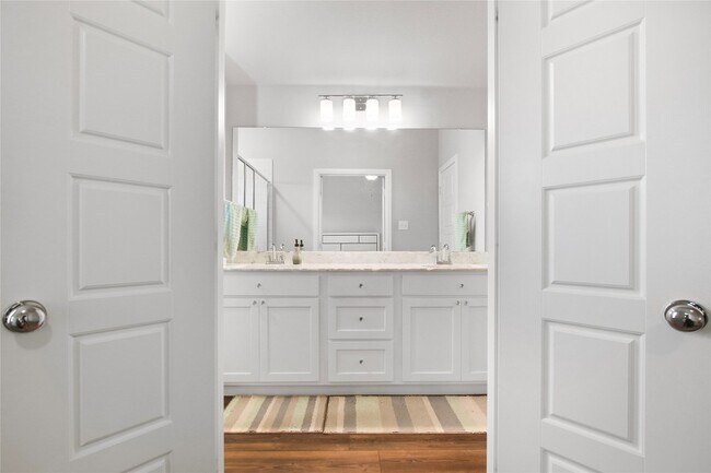 Building Photo - 1613 Wayback Dr