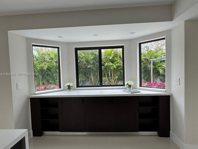 Building Photo - 20160 NW 9th Dr