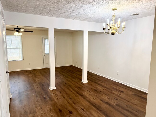 Building Photo - Welcome to this stunning 3-bedroom, 2.5-bathroom home located in the vibrant community of Decatur...