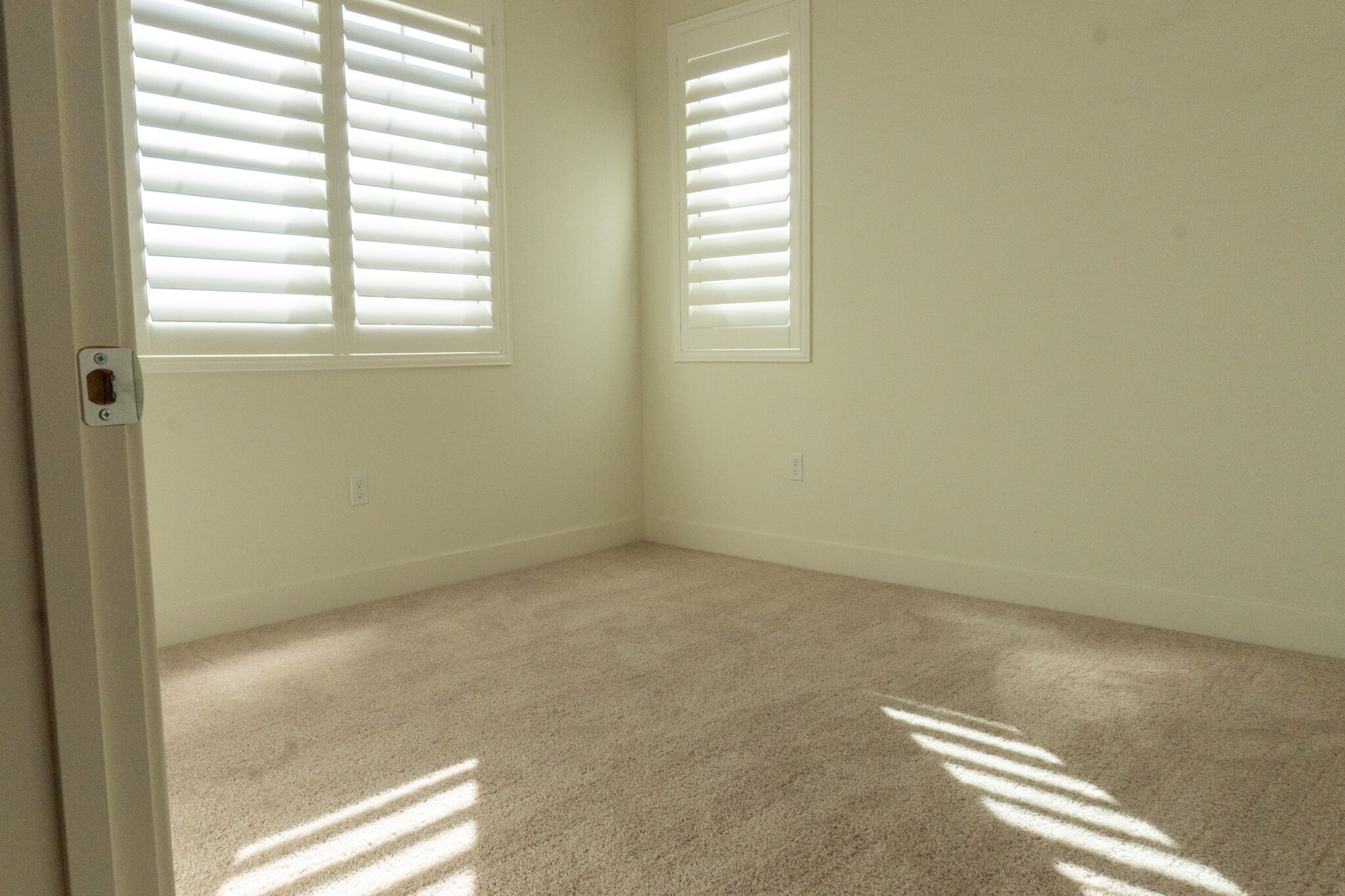 Building Photo - 3066 El Capitan Dr