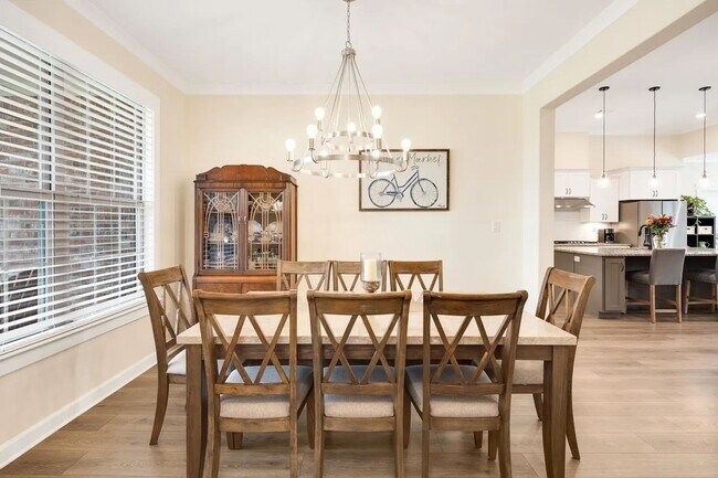 Building Photo - Custom Bartlett Home on Corner Lot with Mo...
