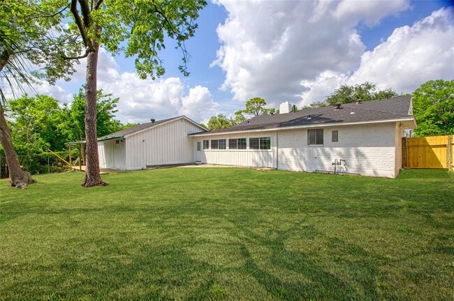 Building Photo - 18330 Cape Bahamas Ln