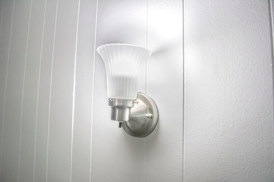 Building Photo - 3 Cedar St