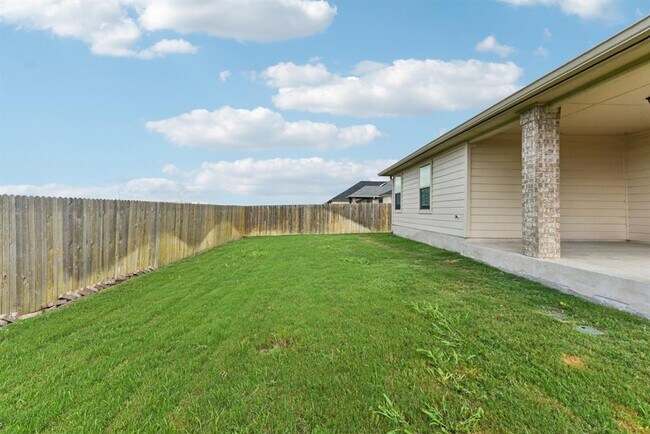 Building Photo - 133 Nathaniel Dr