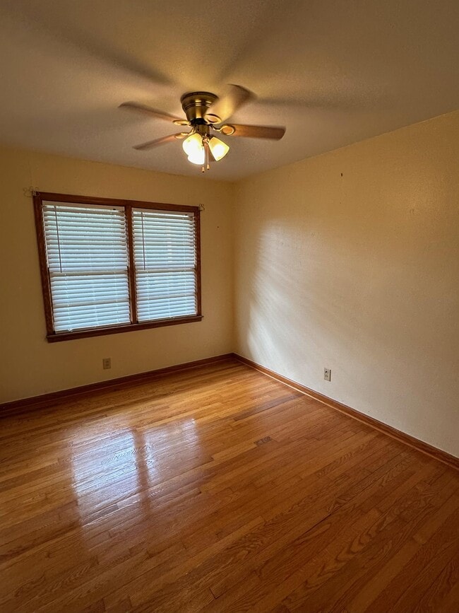 Building Photo - 2835 Anderson Hwy