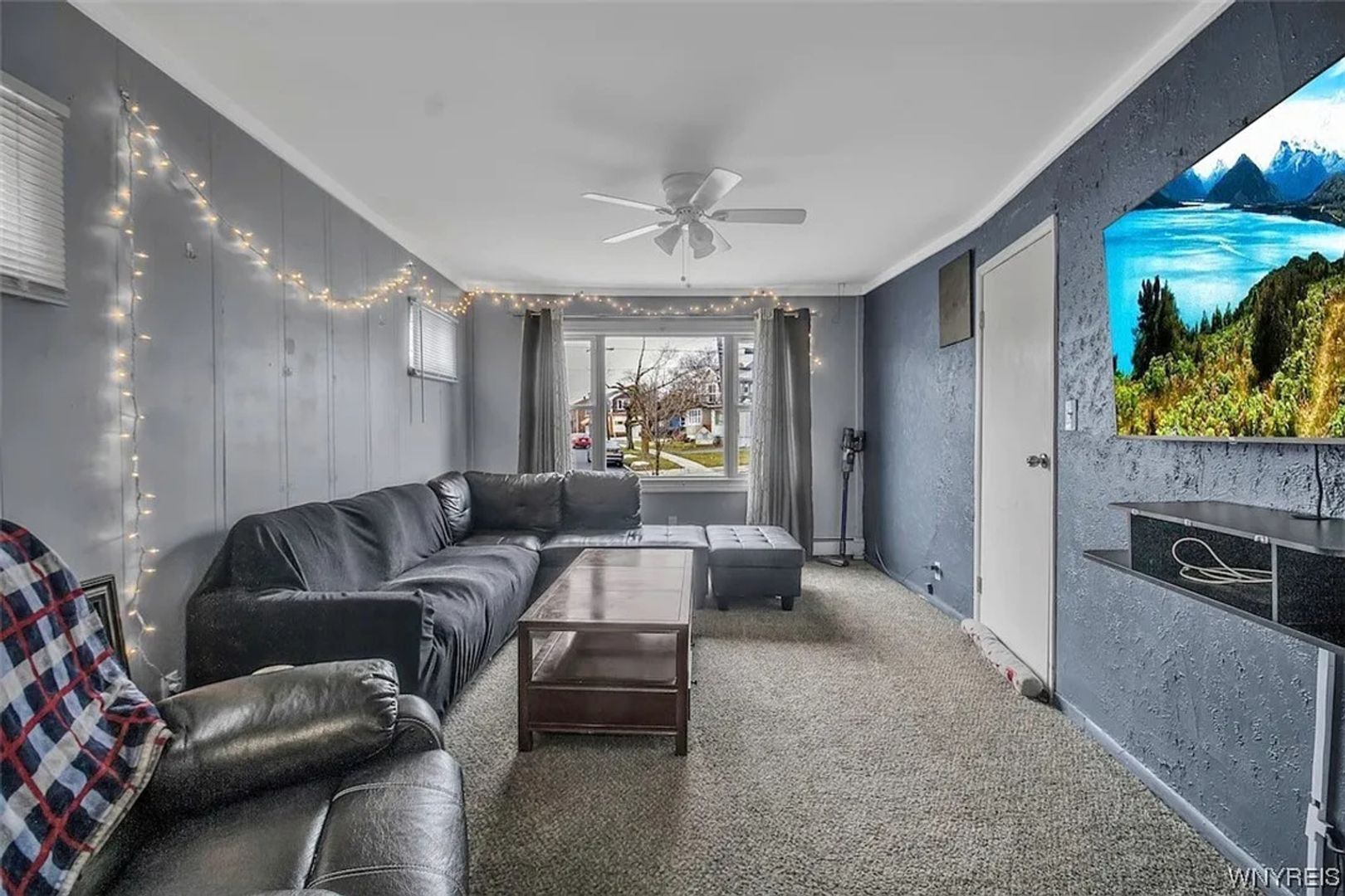 Building Photo - 11 Kaufman Dr