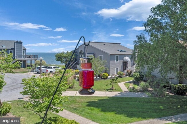 Building Photo - 4013 Carousel Way